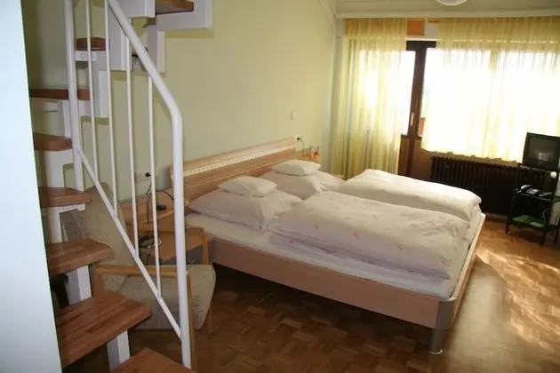 Tek Büyük Yataklı Oda, Balkon