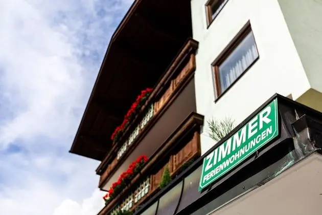 Üç Kişilik Oda, Balkon, Dağ Manzaralı