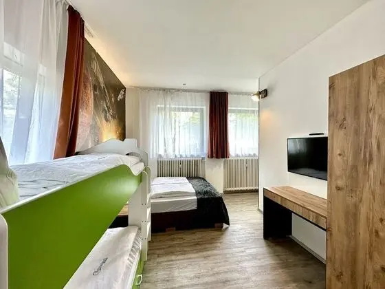 Deluxe Dört Kişilik Oda