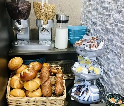 Deluxe Dört Kişilik Oda