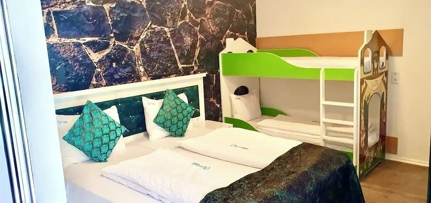 Economy Tek Büyük Yataklı Oda