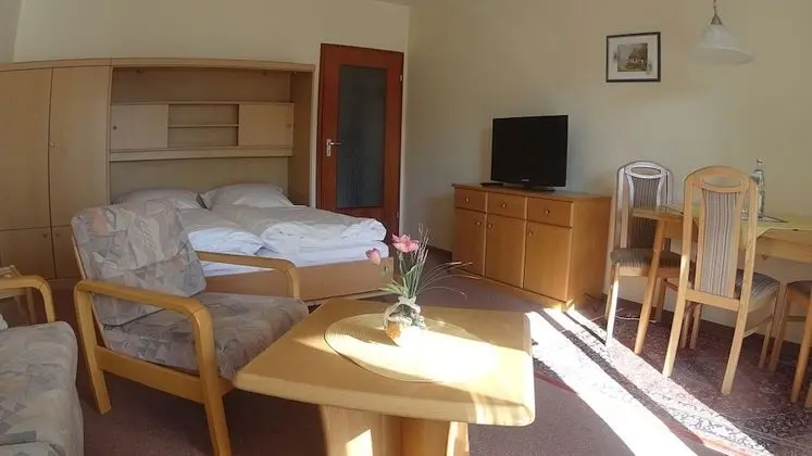 Comfort Tek Büyük Yataklı Oda