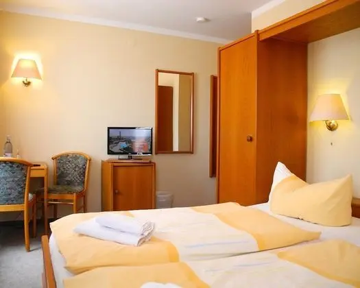 Tek Büyük Yataklı Oda, Balkon