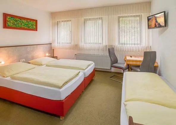 Tek Büyük Yataklı Oda