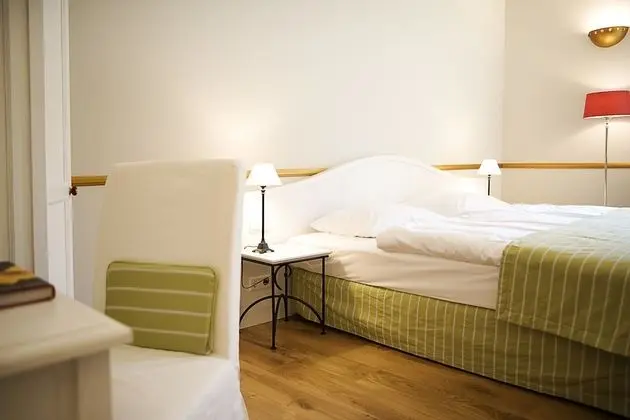 Comfort Tek Büyük veya İki Ayrı Yataklı Oda