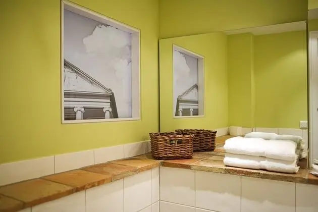 Comfort Tek Büyük veya İki Ayrı Yataklı Oda