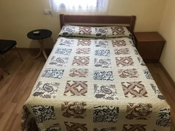 Tek Büyük Yataklı Oda, 1 Çift Kişilik Yatak, Ortak Banyo