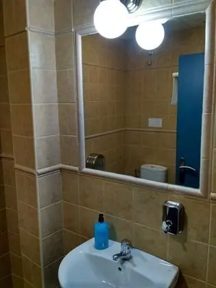 Tek Büyük Yataklı Oda, 2 Tek Kişilik Yatak, Ortak Banyo