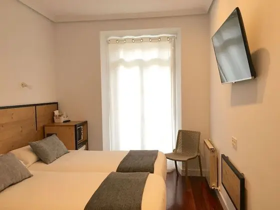 Deluxe Tek Büyük veya İki Ayrı Yataklı Oda, Balkon