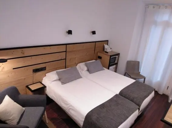 Deluxe Tek Büyük veya İki Ayrı Yataklı Oda, Balkon