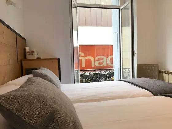 Deluxe Tek Büyük veya İki Ayrı Yataklı Oda, Balkon