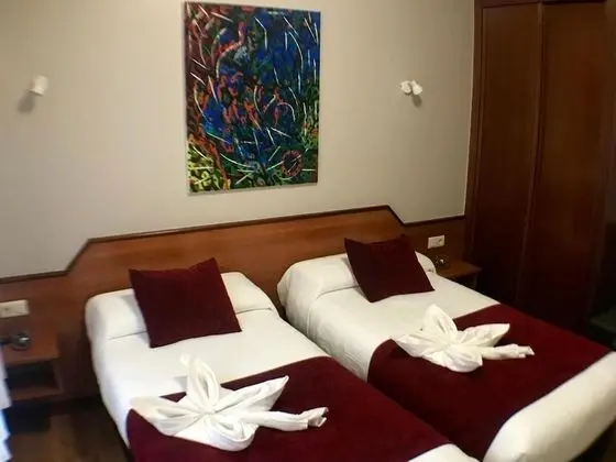 Tek Büyük veya İki Ayrı Yataklı Oda