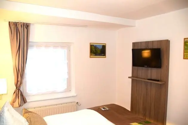 Classic Üç Kişilik Oda