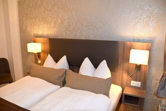 Classic Üç Kişilik Oda