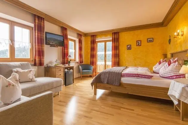 Comfort Tek Büyük Yataklı Oda, 1 Çift Kişilik Yatak, Balkon, Dağ Manzaralı