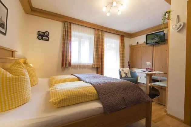 Comfort Tek Büyük Yataklı Oda, 1 Çift Kişilik Yatak, Balkon, Dağ Manzaralı