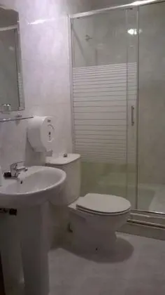 Üç Kişilik Oda, Özel Banyo