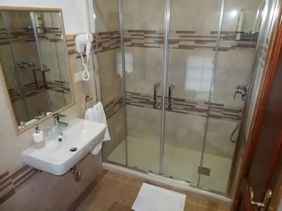 İki Ayrı Yataklı Oda, Şehir Manzaralı