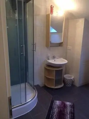 Basic Tek Kişilik Oda, Ortak Banyo