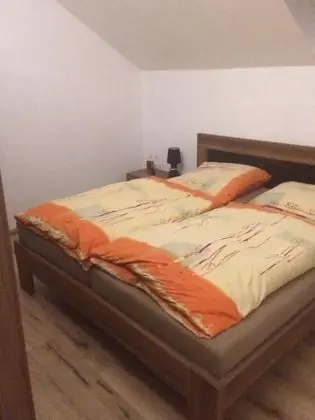 Tek Büyük Yataklı Oda, Ortak Banyo