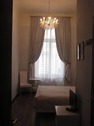 Economy Tek Büyük Yataklı Oda, Ortak Banyo