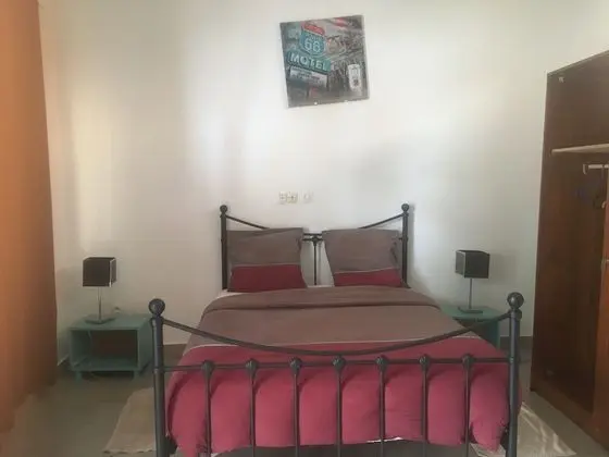 Basic Tek Büyük Yataklı Oda