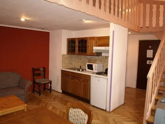 Stüdyo (Apartment)