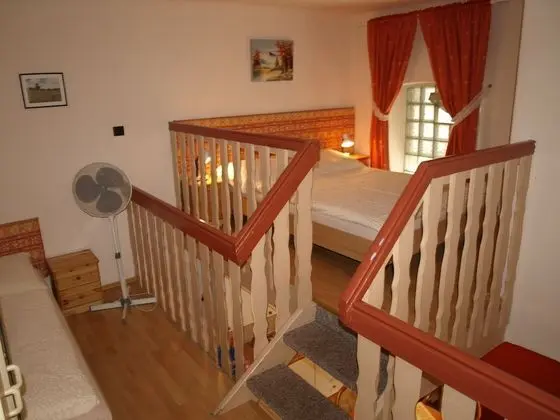 Stüdyo, Avlu (Apartment)