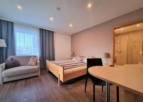 Classic Tek Büyük Yataklı Oda, Park Manzaralı, Bahçeli