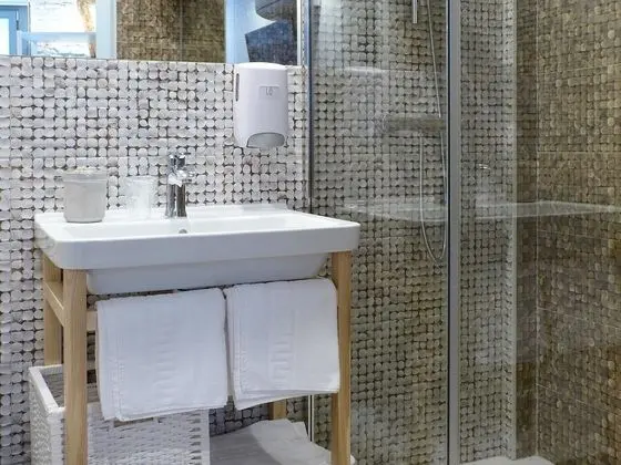 Deluxe İki Ayrı Yataklı Oda (Zazpi Kale)