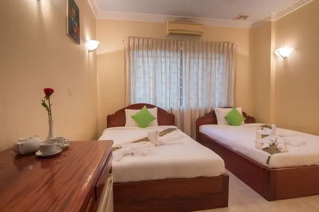 Deluxe Tek Büyük Yataklı Oda (A/C, Free Pick up)