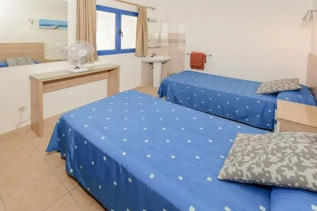 Tek Büyük veya İki Ayrı Yataklı Oda, Ortak Banyo