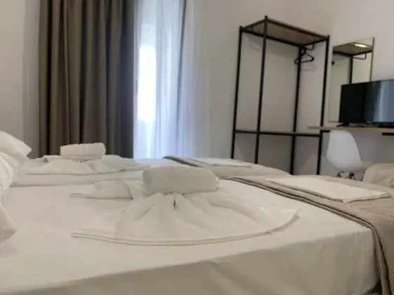 Tek Büyük veya İki Ayrı Yataklı Oda