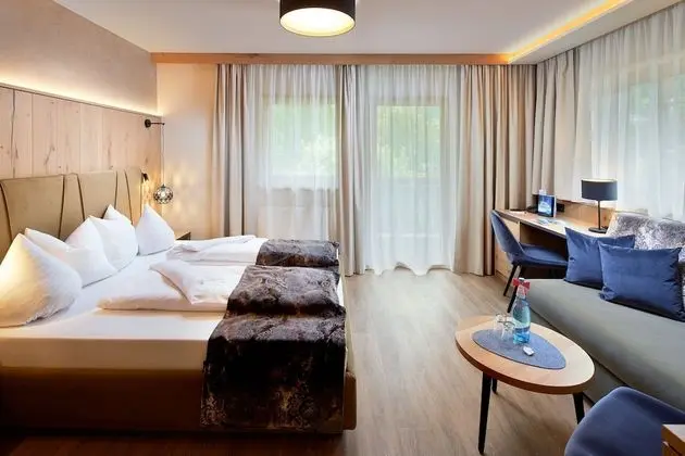 Standard Dört Kişilik Oda, Balkon, Dağ Manzaralı