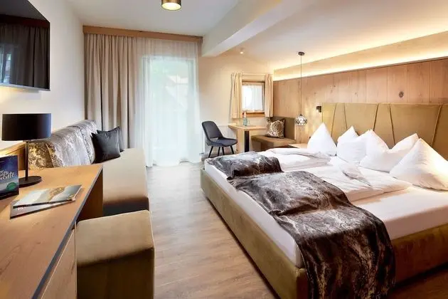 Standard Tek Büyük Yataklı Oda, Balkon, Dağ Manzaralı