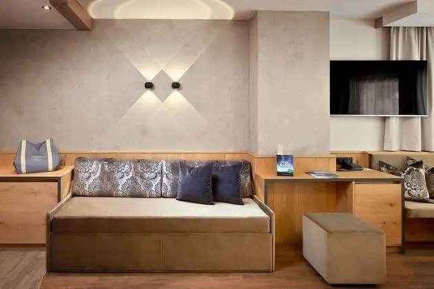 Standard Tek Büyük Yataklı Oda, Balkon, Dağ Manzaralı