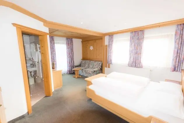 Tek Büyük Yataklı Oda, Dağ Manzaralı