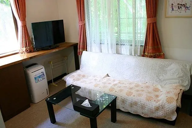 Family Dört Kişilik Oda, Birden Çok Yatak, Sigara İçilmez, Göl Manzaralı