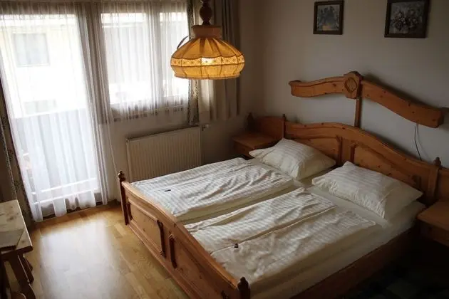 Tek Büyük Yataklı Oda, Balkon