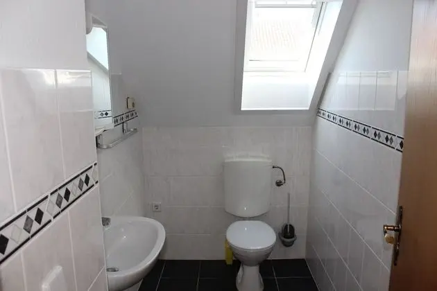 Tek Büyük Yataklı Oda, Ortak Banyo