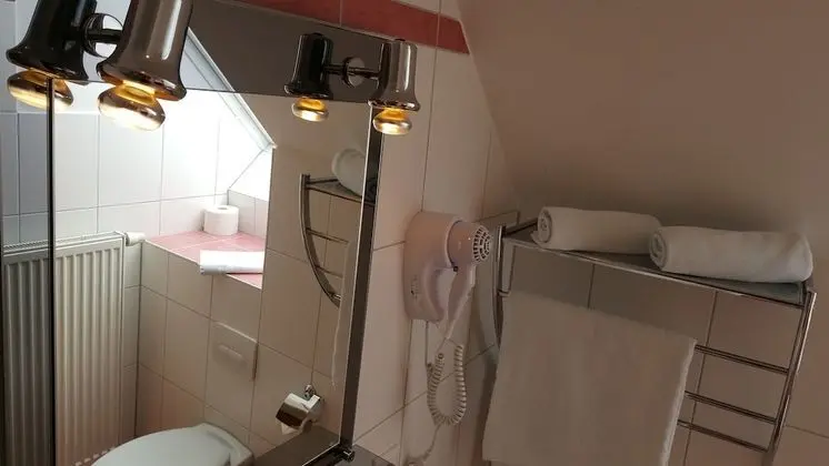 Basic Büyük Yataklı Tek Kişilik Oda