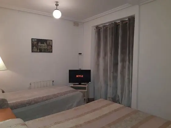 Üç Kişilik Oda, Özel Banyo (Cama Doble y Cama Individual)