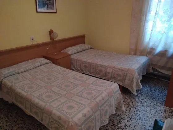 Economy Tek Büyük Yataklı Oda