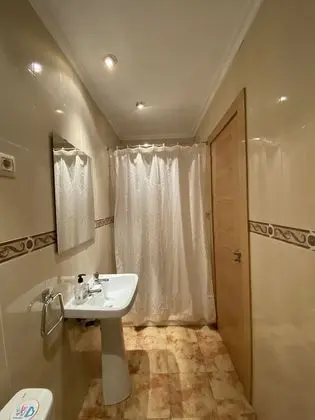 Economy Tek Büyük Yataklı Oda, Özel Banyo