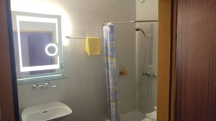 Classic Tek Büyük Yataklı Oda