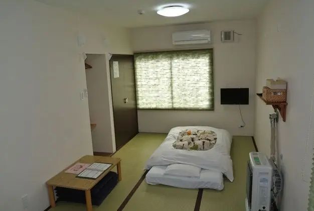 Traditional Oda, Sigara İçilmez (Japanese Style, with a Toilet)