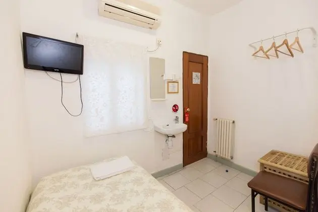 Tek Kişilik Oda, Ortak Banyo