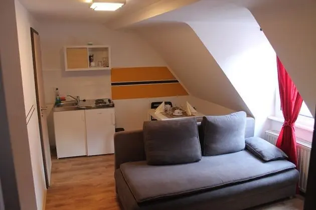 Comfort Süit, 1 Büyük (Queen) Boy Yatak ve Çekyat (8 Iris)