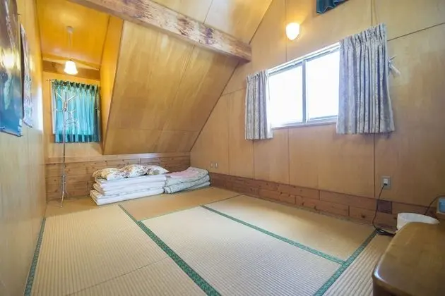 Traditional Üç Kişilik Oda (Japanese Style)