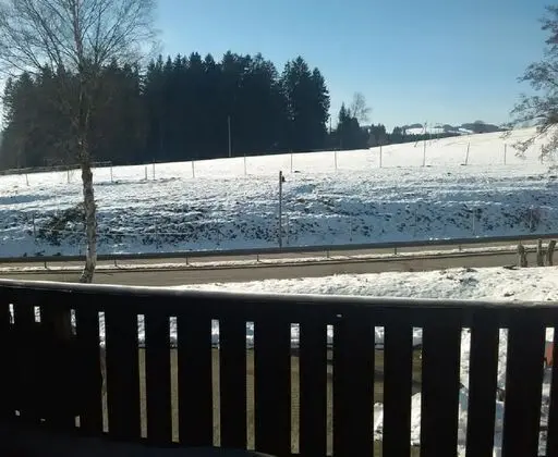 Tek Büyük Yataklı Oda, Balkon